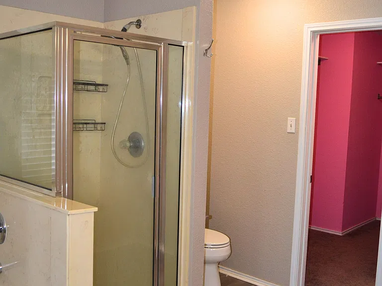 4603 Regency Dr — Photo 24