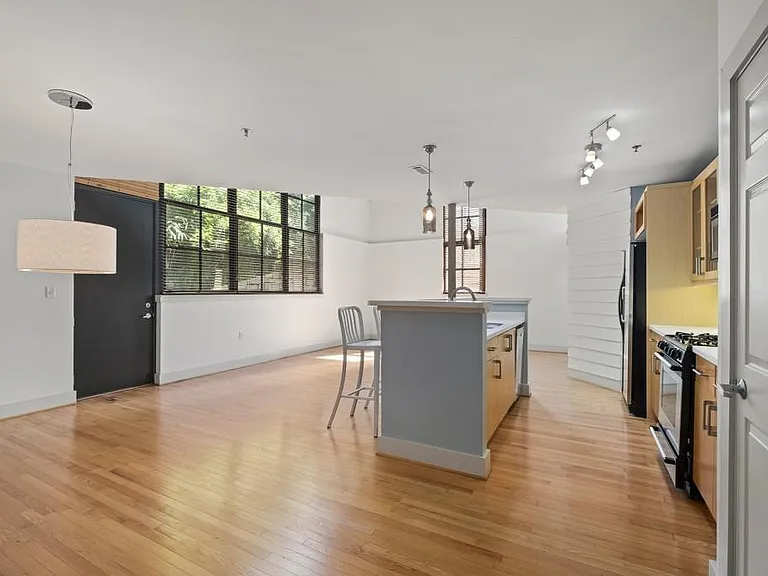 790 North Ave NE #108 — Photo 23
