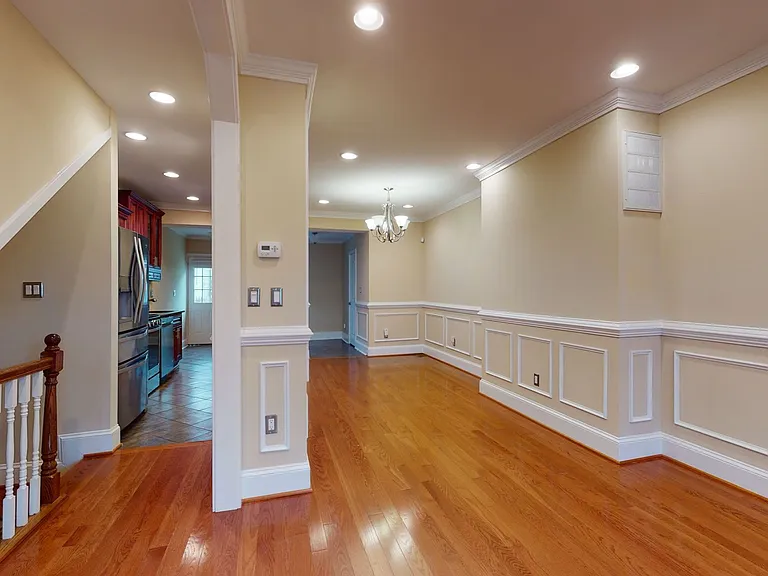 1230 Owen Pl NE — Photo 3