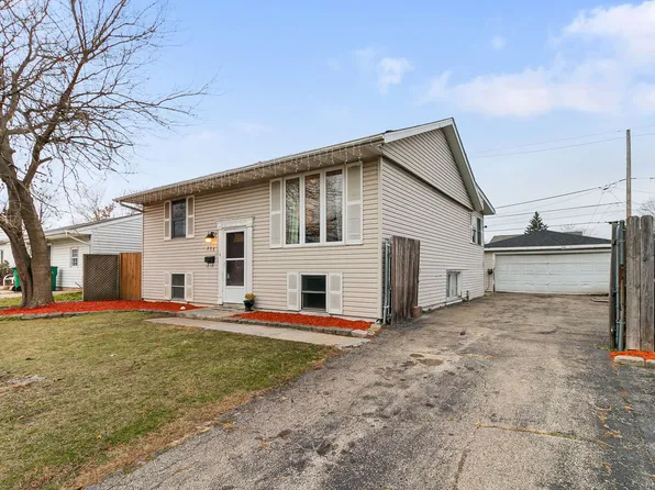 226 Healy Ave, Romeoville, IL 60446