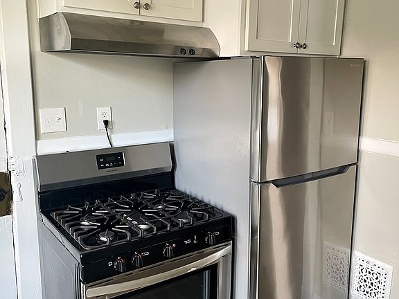 5th image of 1535 Coutant Ave #1