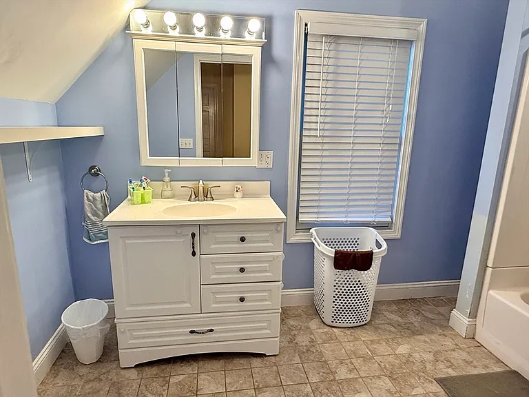 55 Monument St #2 — Photo 18