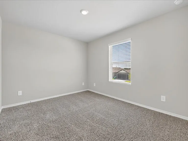 5568 Corduroy Rd — Photo 16