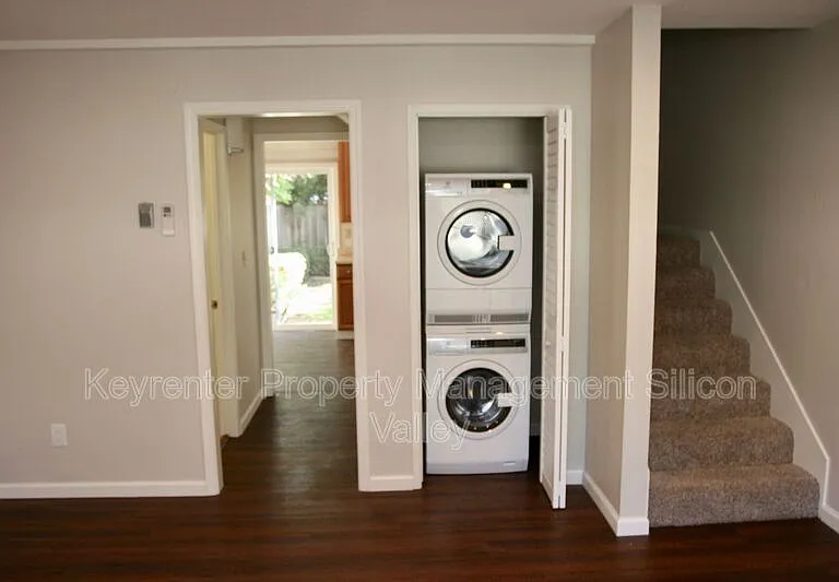 2434 Rock St #16 — Photo 3
