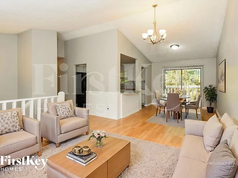 1340 Teaberry Cir — Photo 3