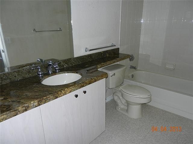 1st image of 502 Belmont Ln