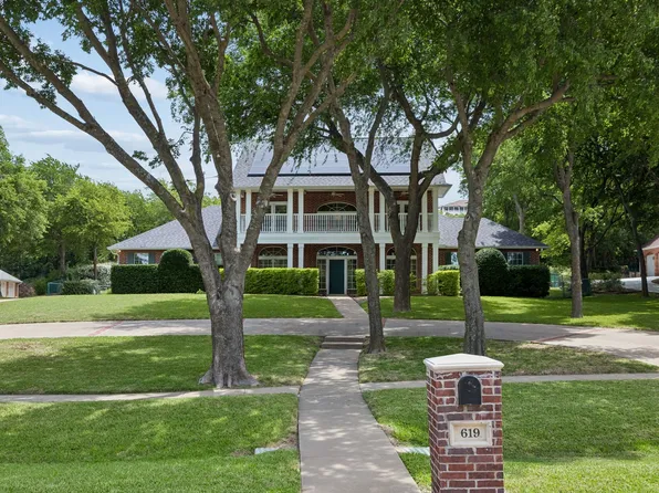 619 Oak Tree Cv, Cedar Hill, TX 75104