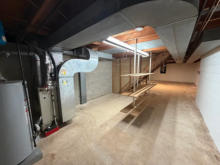 545 Skyview Dr — Photo 16
