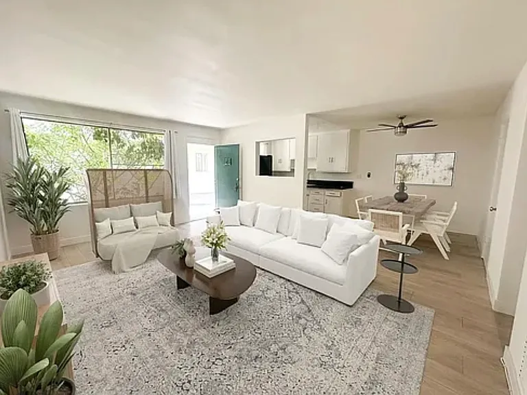11509 Venice Blvd — Photo 1