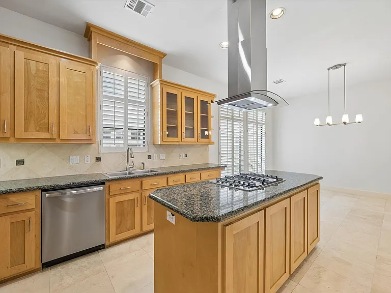 6906 Sewanee St — Photo 6