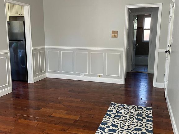 3rd image of 211 N Trenton St APT 2