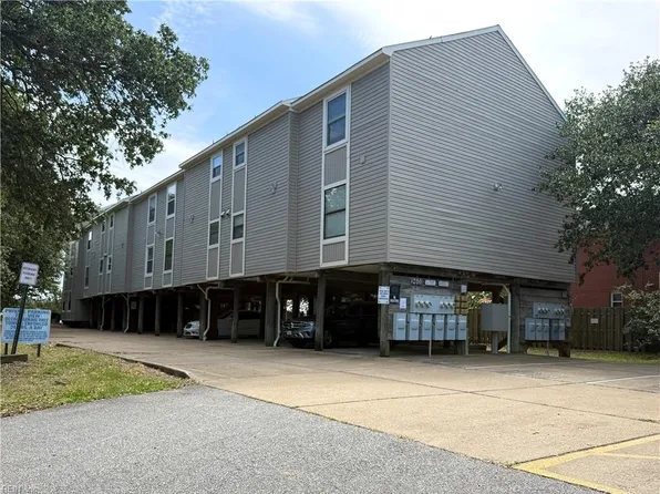 9601 9th View St APT 204, Norfolk, VA 23503