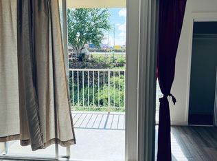 1260 Richard Ln APT 412, Honolulu, HI 96819