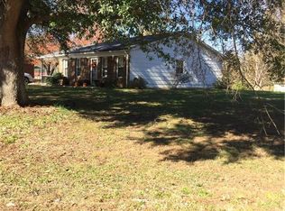 1215 Laurel Crest Rd, King, NC 27021