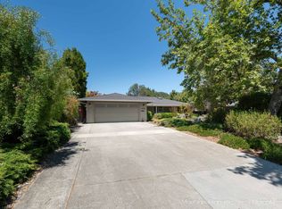 21561 Regnart Rd, Cupertino, CA 95014