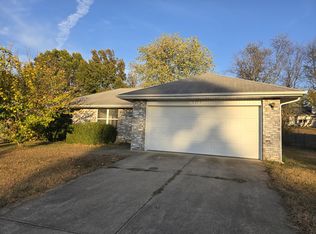 3374 S Sunrise Ave, Springfield, MO 65807