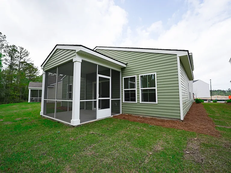 128 Kingswood Cir — Photo 38
