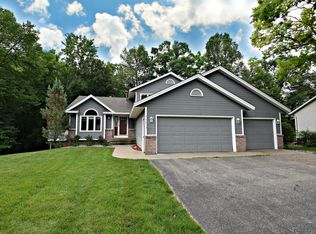 5615 Forest Ct SE, Prior Lake, MN 55372