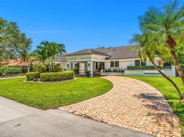 17940 SW 83rd Ave, Palmetto Bay, FL 33157