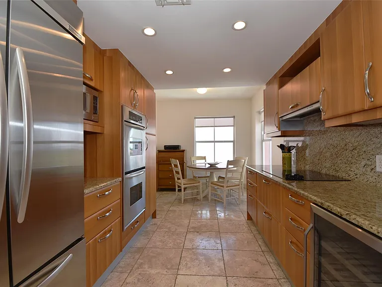 2051 SE 3rd St #509 — Photo 29