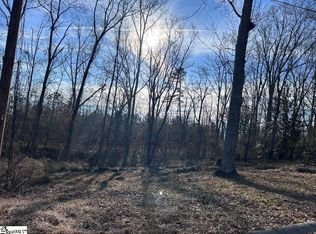 100 Lakeview Dr, Fountain Inn, SC 29644