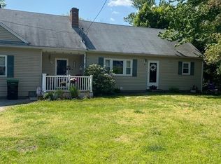 37 Beach Point Rd, Lancaster, MA 01523
