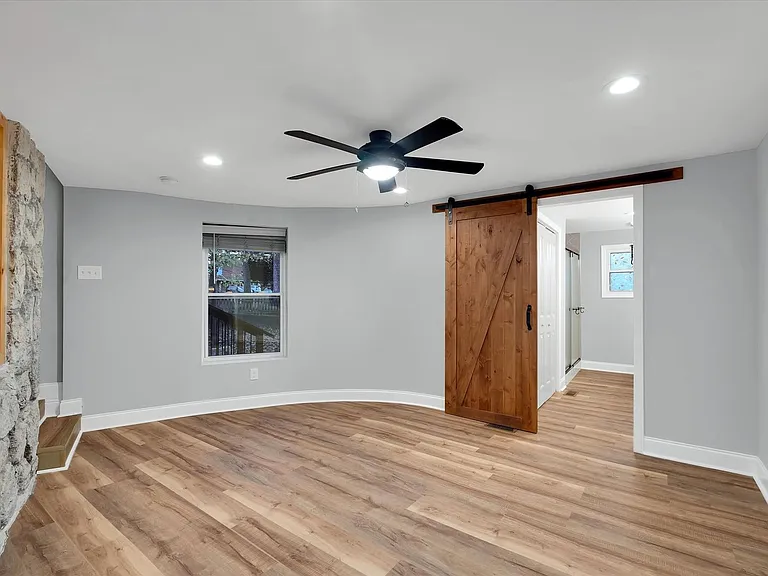 19 Granada Dr — Photo 14