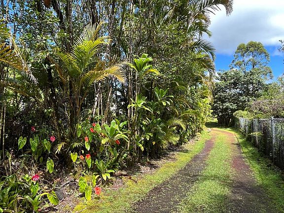 4th image of 11-1860 Mahina St