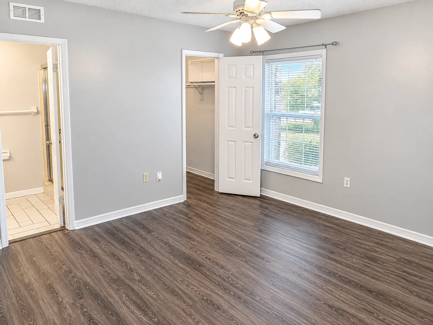 3 Bed/2 Bath for Rent at 357 Santiago Court — Photo 4