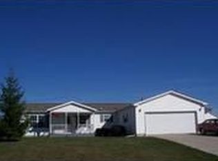 111 Leigh Rd, West Unity, OH 43570