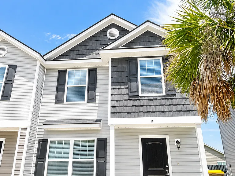 11 Saint Augustine Way — Photo 2