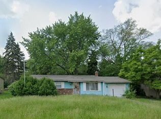 3365 Ridgecliffe Dr, Flint, MI 48532