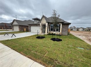 6312 Trado Dr, College Station, TX 77845
