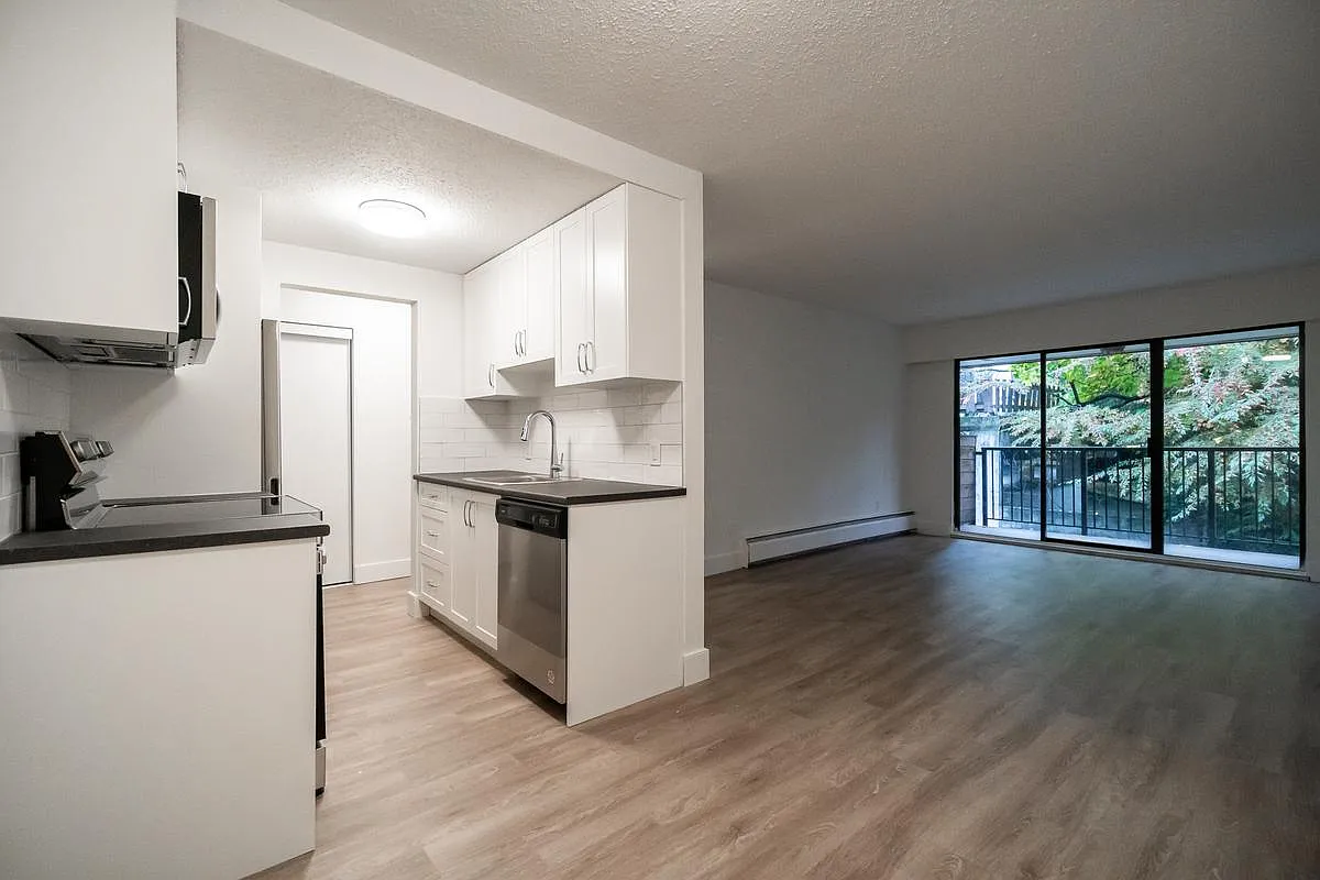 720 Queens Avenue — Photo 4