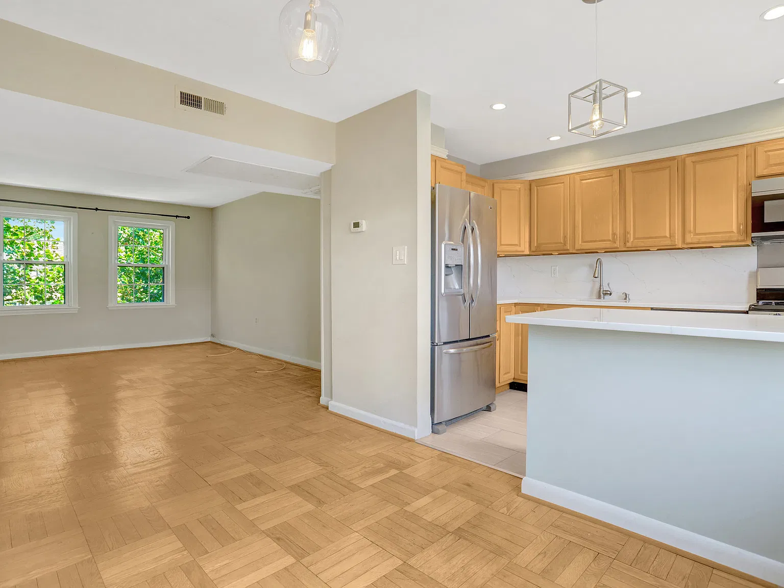 2 bed, 768 sqft, $2,100 — Photo 1