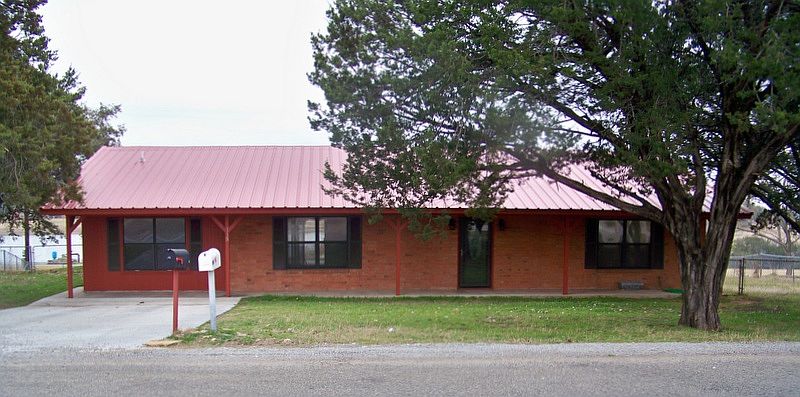 1st image of 115 Lakewood Dr