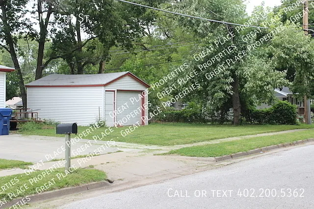 3201 N 12th St — Photo 3