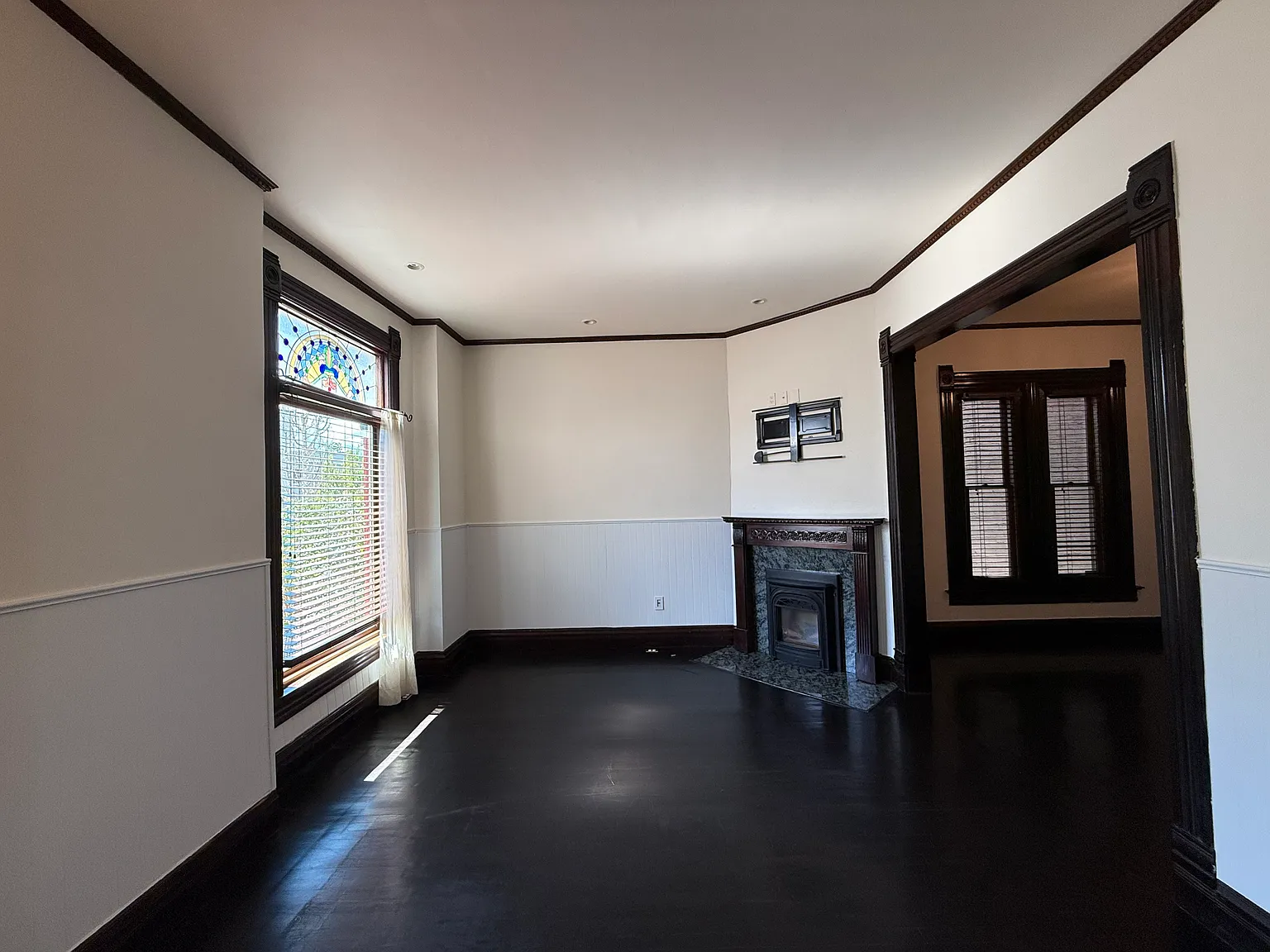 3 bed, 1500 sqft, $2,800 — Photo 2