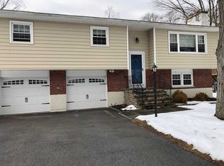 13 Ridgewood Ter, Poughkeepsie, NY 12603