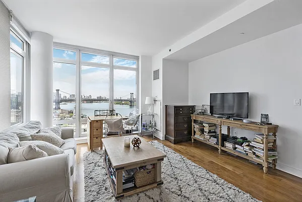 Rented by Compass | media 17