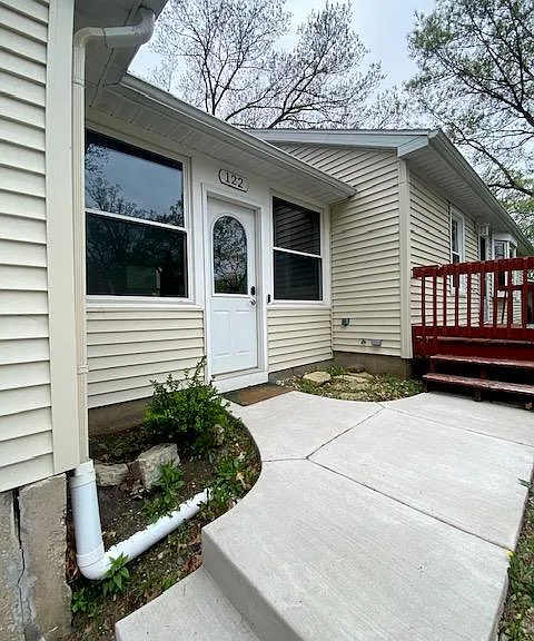122 N Kenosha Dr — Photo 3