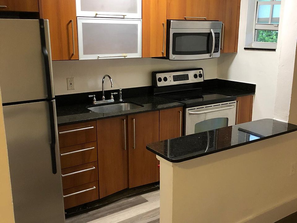 1st image of 7850 NE 10th Ave APT 10