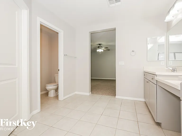 4556 Amberley Ridge Ave — Photo 10