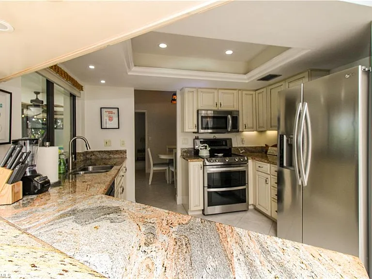 213 Bay Meadows Dr — Photo 21