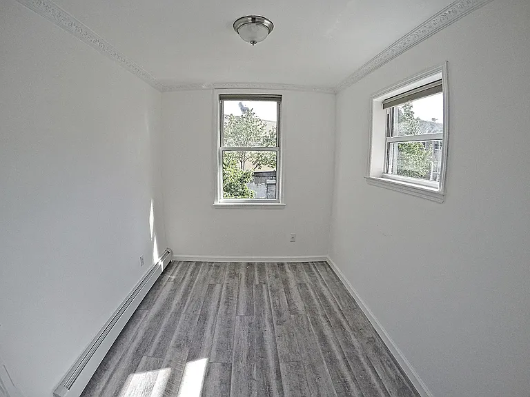 40-24 Aske St #2F — Photo 9