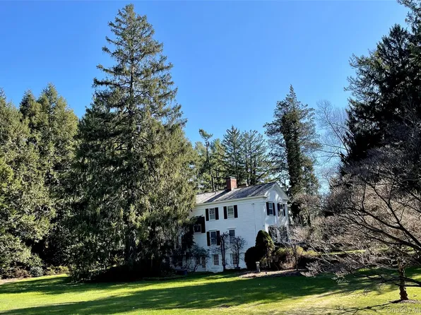 549 Croton Lake Road, Bedford Corners, NY 10549