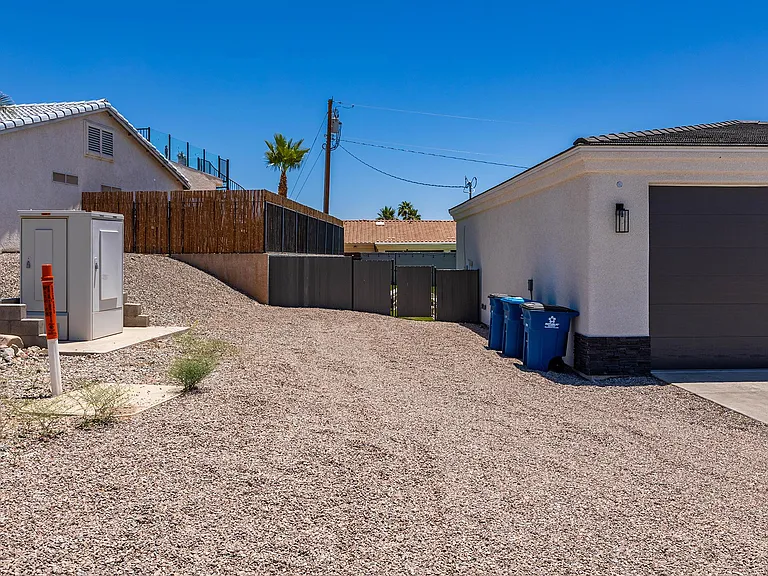 3230 Kiowa Blvd N — Photo 23