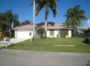 7040 NW 4th Ave, Boca Raton, FL 33487