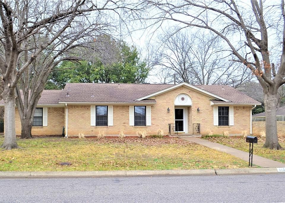 1st image of 1109 Imperial Dr