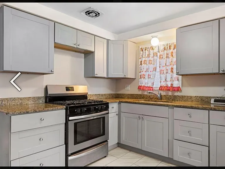 1019 S 13th Ave #G — Photo 4